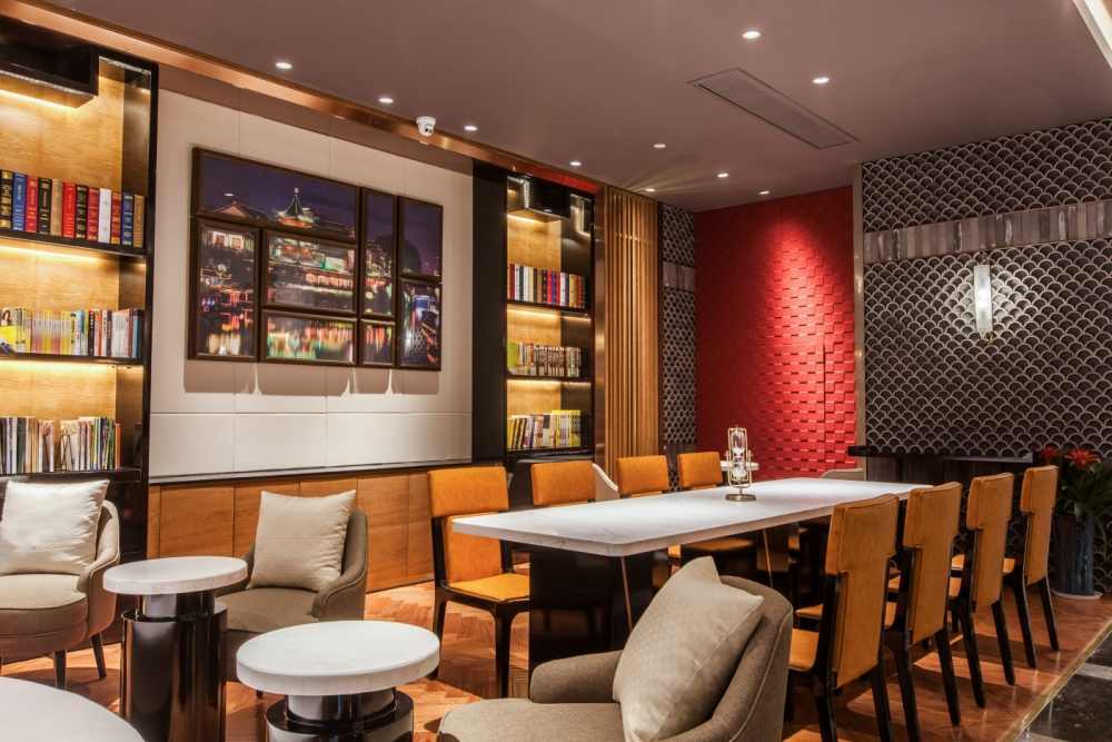 实木地板与家具配色指南，掌握这几种搭配技巧让家更美观(图3)