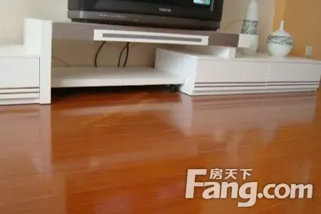 复合地板好还是实木地板好~!@复合地板的优缺点是什么
