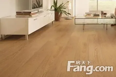 实木地板与复合地板哪个好~!@实木地板与复合地板优缺点有哪些 实木地板与复合地板哪个好~!@实木地板与复合地板优缺点有哪些