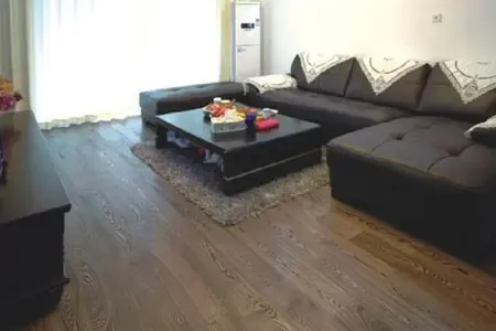 知名地板品牌对比与选购指南：如何挑选优质环保的木地板(图1)
