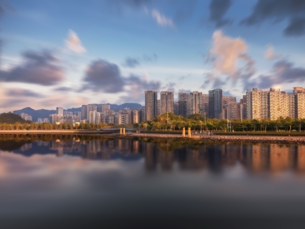 小区管理难题：外卖与宠物禁令贴纸背后的物业服务缺失如何应对(图1)