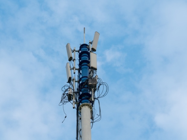 郑州小区消防门倒塌致人死亡，安全责任谁来担？(图1)