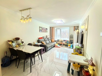 京品小区 2室 1厅 85.05平米