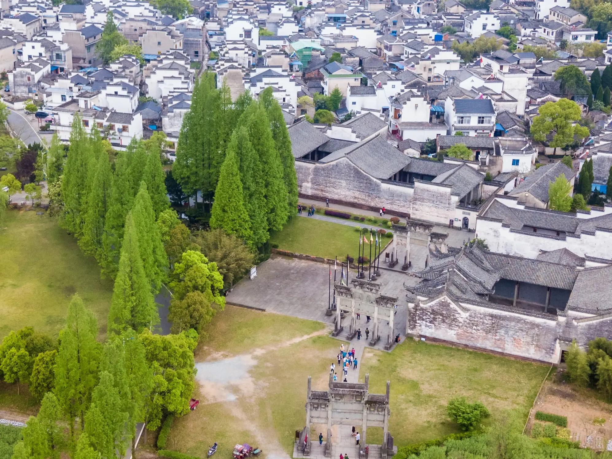 房屋买卖补地价详解:二手房交易中的差价计算与影响(图1) 房屋买卖补地价详解:二手房交易中的差价计算与影响(图1)